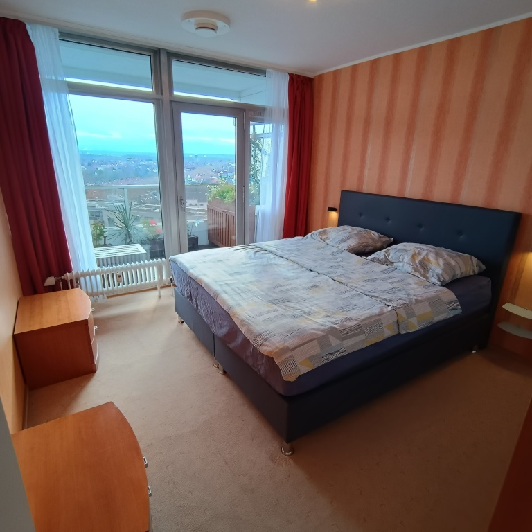 Komplett eingerichtete Wohnung mit sonnigem Balkon und traumhafter Aussicht in zentraler Lage (Köln-Sülz) – Luxemburger Straße 124, 50939 Köln Sülz – Vorschaubild 7