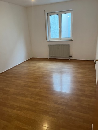 Ad image: Gepflegte, hübsche, ruhige 2 Zimmer Wohnung zu vermieten - Provisionsfrei, Ideal für Studenten!