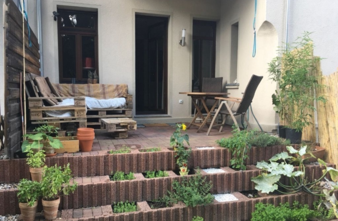 WG-Zimmer Neustadt-Neuschönefeld Bergstraße - Garten