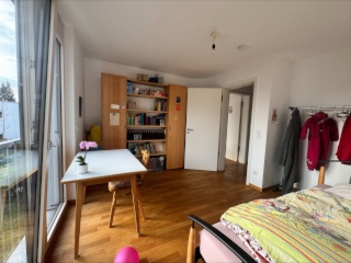 MitbewohnerIN (nur Frauen!) für sonniges Zimmer gesucht