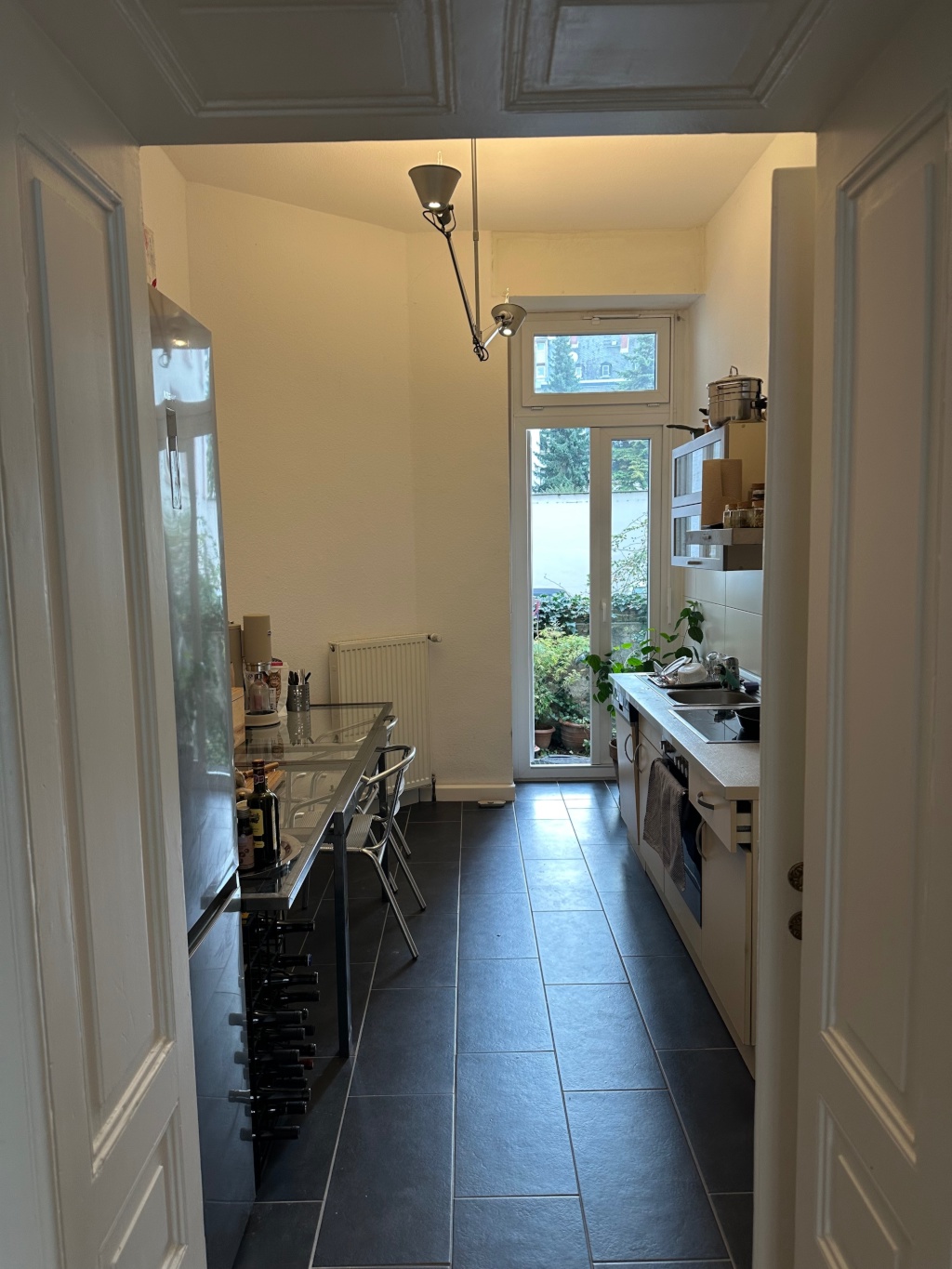Wohnung Nordend-Ost Neuhofstraße - Wohnzimmer Richtung Küche 2
