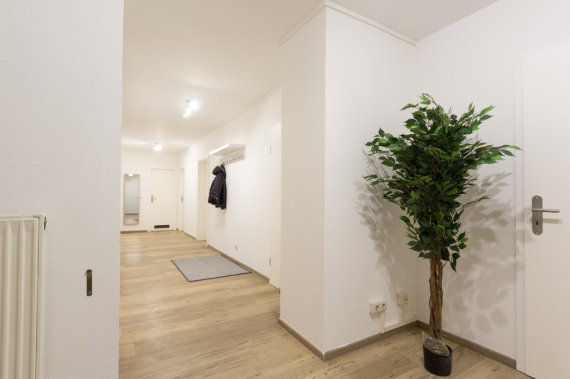 WG-Zimmer Innenstadt Q4 8 - Flur