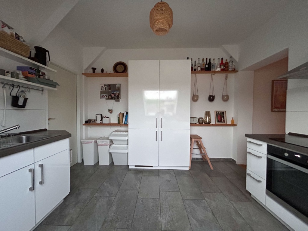Befristet: Sehr schöne, möblierte 115-qm DG-Wohnung im Weserkiez / 2-week sublet: Stylish fully furnished 115sqm Top-Floor Apartment in Weserkiez – Sonnenallee, 12045 Berlin Neukölln – Vorschaubild 7