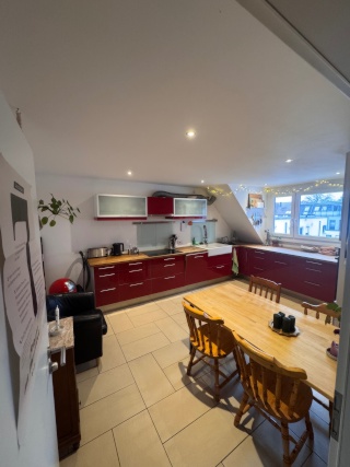 Anzeigenbild: Schöne große Ü30-WG in Herdern