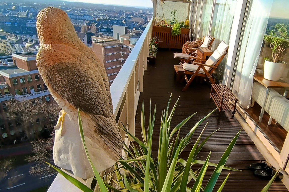 Komplett eingerichtete Wohnung mit sonnigem Balkon und traumhafter Aussicht in zentraler Lage (Köln-Sülz) – Luxemburger Straße 124, 50939 Köln Sülz – Vorschaubild 3