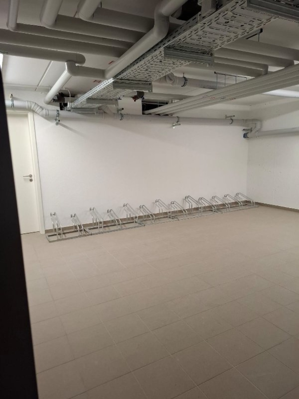 Luxuriöses Neubau 1-Zimmer Penthouse Apartment möbliert mit Dachterrasse und eigenem Stellplatz - ideal für Studierende & Berufseinsteiger – Anton-Bruckner-Straße 1, 91052 Erlangen Röthelheim – Vorschaubild 14