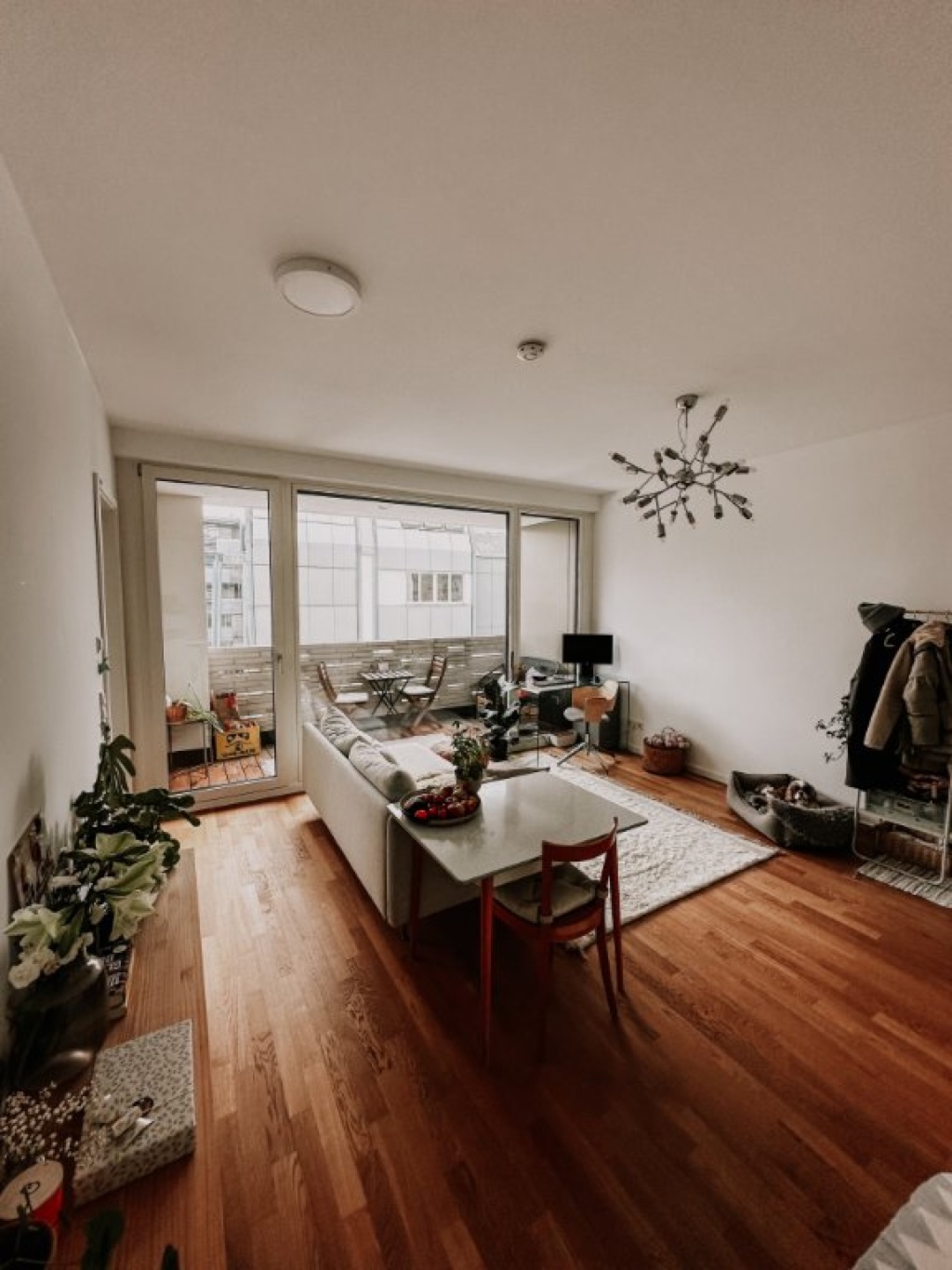 Wohnung Kreuzberg Fromet-und-Moses-Mendelssohn-Platz - Wohnzimmer