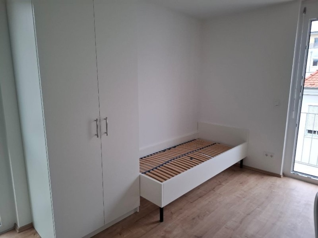 Neubau-Apartment möbliert mit Balkon, Aufzug und eigenen Stellplatz - ideal für Studierende & Berufseinsteiger – Anton-Bruckner-Straße 1, 91052 Erlangen Erlangen-Süd – Vorschaubild 5