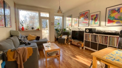 Sunny 2-Room Apartment with Balcony in Kreuzberg (1 month+) 30th August - 6th October 2026 — photo 1