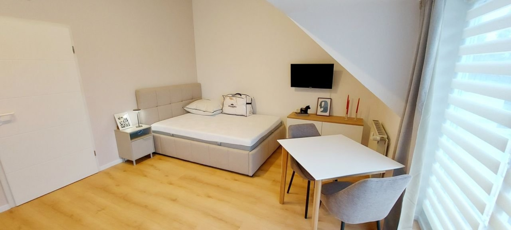 --Ab Januar 2027 verfügbar-- renovierte & voll möblierte 1-Zimmer-Wohnung mit Balkon in Oldenburg Bümmerstede – Bümmersteder Tredde, 26133 Oldenburg Bümmerstede – Vorschaubild 5