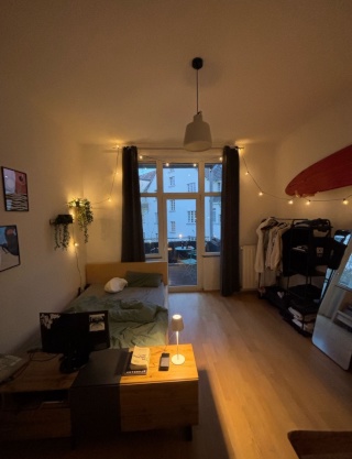 Anzeigenbild: Schönes Zimmer in Raderberg mit direktem Balkonzugang