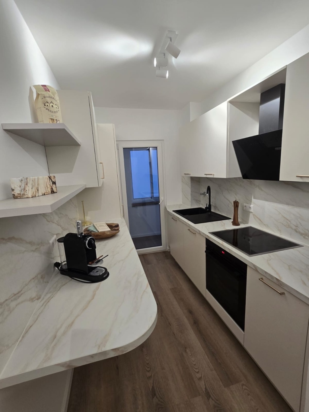 Frisch renovierte und möblierte Wohnung in Stuttgart-West. – Fritz-Reuter-Straße 20, 70193 Stuttgart West – Vorschaubild 4