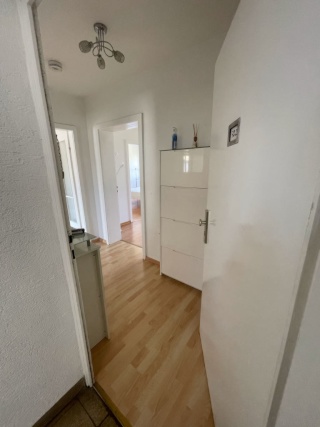 Anzeigenbild: Möblierte zwei Zimmer Wohnung zentrale Innenstadtlage WG geeignet mit Balkon