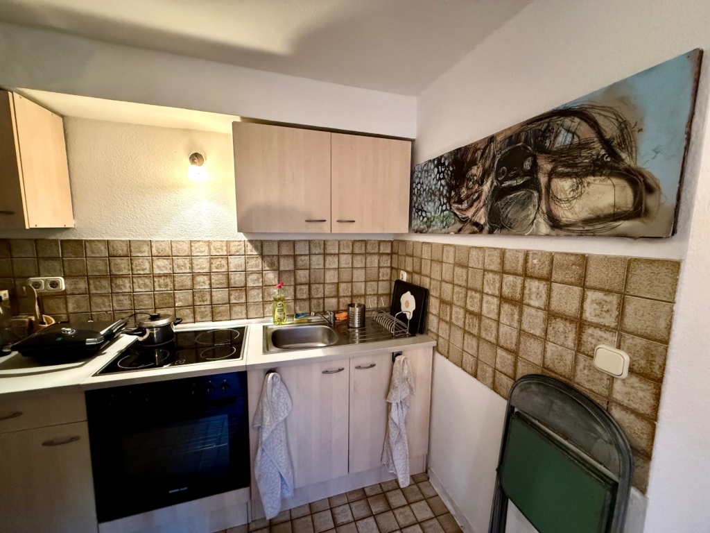 Voll möblierte 30-m2-Wohnung in Lindenthal | 10.–31.08. | Uni & Uniklinik – Mommsenstraße, 50935 Köln Lindenthal – Vorschaubild 4