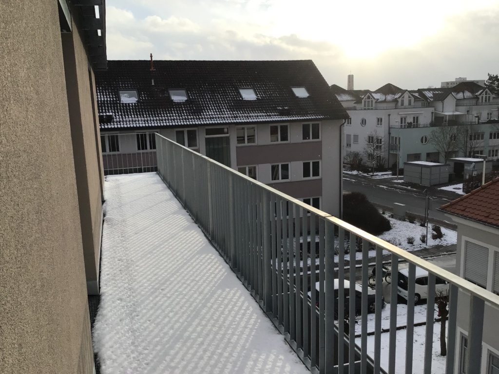 Luxuriöses Neubau 1-Zimmer Penthouse Apartment möbliert mit Dachterrasse und eigenem Stellplatz - ideal für Studierende & Berufseinsteiger – Anton-Bruckner-Straße 1, 91052 Erlangen Röthelheim – Vorschaubild 11