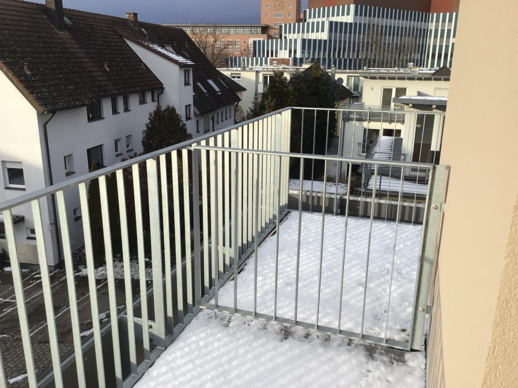 Luxuriöses Neubau 1-Zimmer Penthouse Apartment möbliert mit Dachterrasse und eigenem Stellplatz - ideal für Studierende & Berufseinsteiger – Anton-Bruckner-Straße 1, 91052 Erlangen Röthelheim – Vorschaubild 10