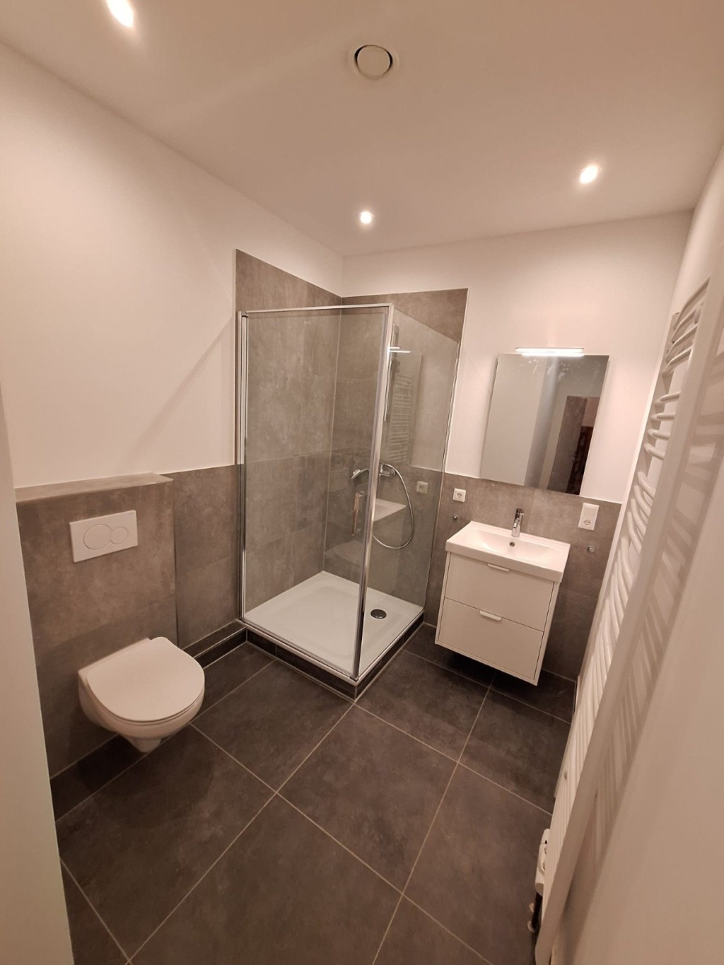 WG-Zimmer Jülich Nähe Centrum 00 - Badezimmer