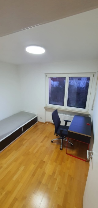 Anzeigenbild: WG-Zimmer in tollem und ruhiger Lage in Reutlingen-Pfullingen