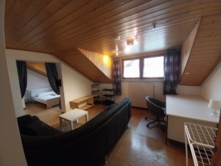 Großes helles Zimmer in 2er WG