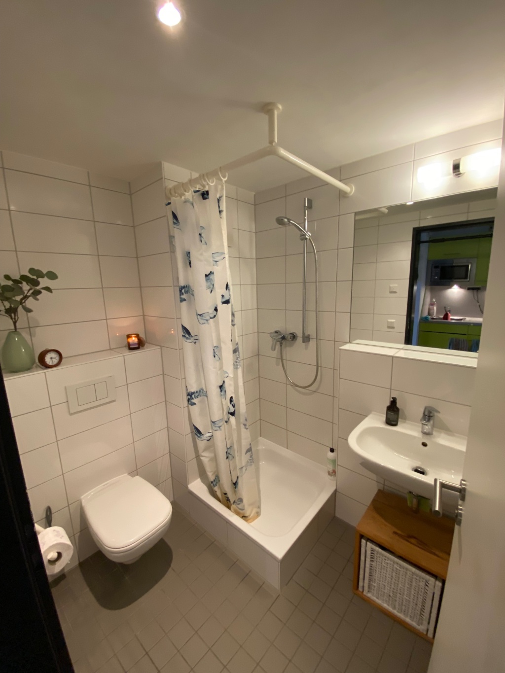 Appartement, Zimmer , 1-Zimmerwohnung, ruhig, hell, mit Balkon, sehr zentral – Bernhard-Weiß-Straße, 10178 Berlin Mitte – Vorschaubild 6