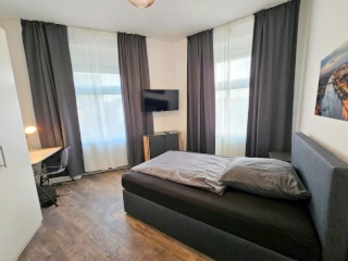 Ad image: Offenbacher Landstraße, Frankfurt am Main