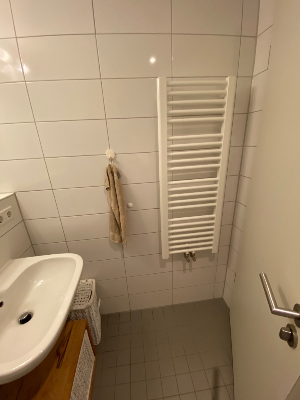 Appartement, Zimmer , 1-Zimmerwohnung, ruhig, hell, mit Balkon, sehr zentral – Bernhard-Weiß-Straße, 10178 Berlin Mitte – Vorschaubild 7