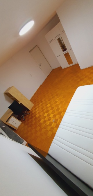 Anzeigenbild: WG-Zimmer in tollem und ruhiger Lage in Reutlingen-Pfullingen