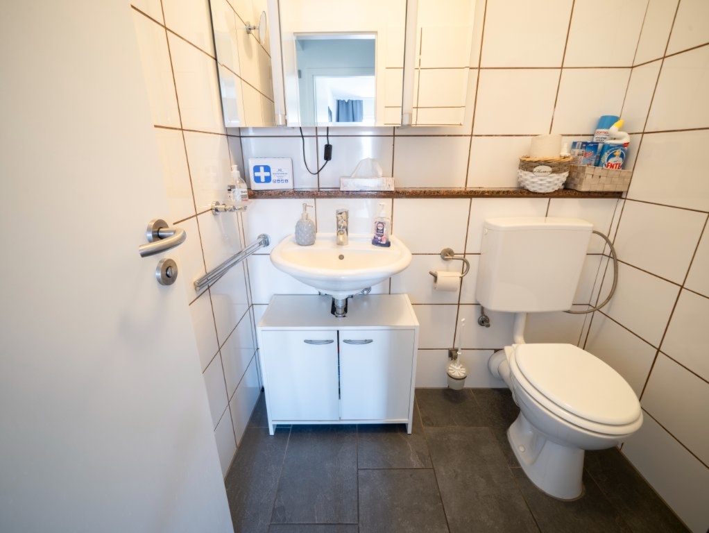 Helle 2-Zimmer-Whg mit Balkon & Parkplatz 🚗 | Schwetzingerstadt | Vollmöbliert | All-Inclusive – 68165 Mannheim Schwetzingerstadt – Vorschaubild 11