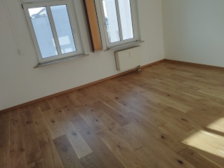 Anzeigenbild: Schöne 2 Zimmer Wohnung WG tauglich Nähe Uni