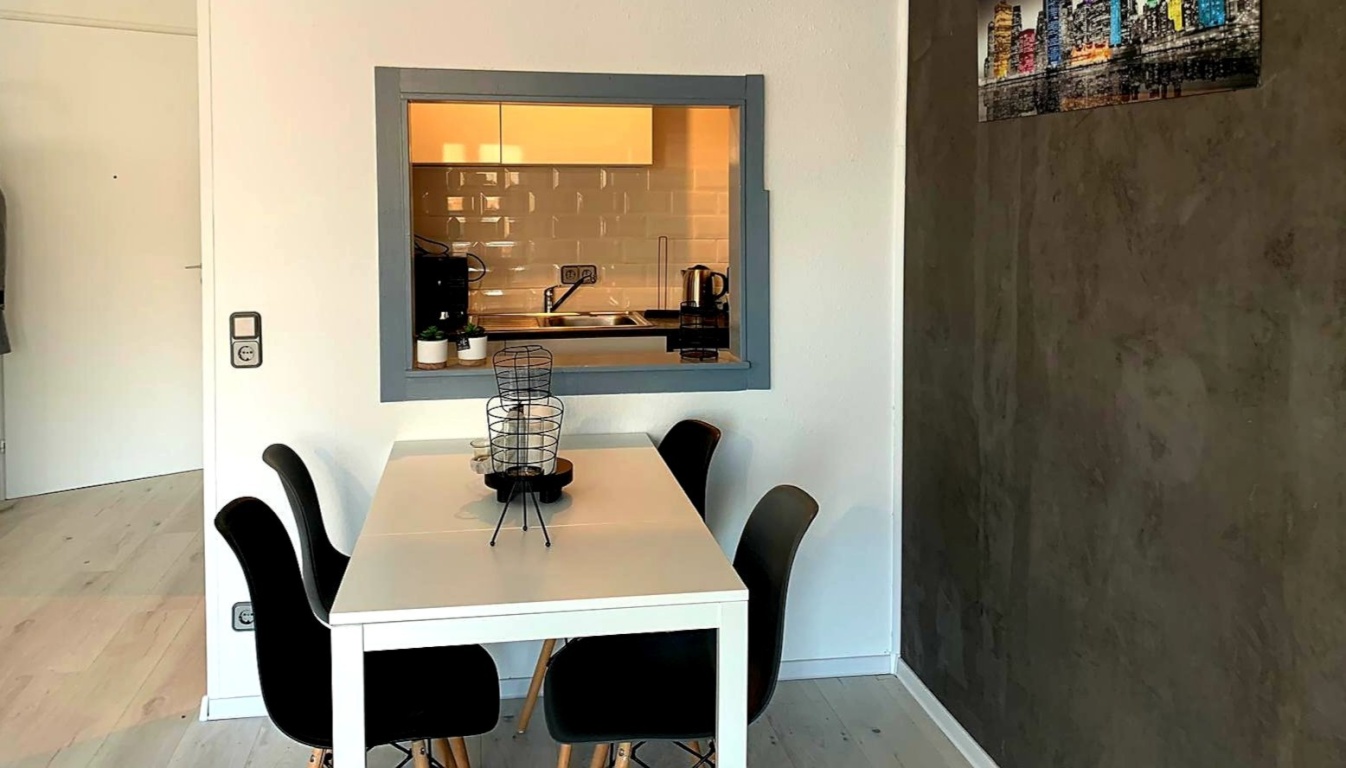 🏢 Skyline-Blick & Neckarwiese: Modernes Business-Studio für Professionals | Waschmaschine 🧺 + Parken 🚗 | All-Inclusive – 68161 Mannheim Neckarstadt – Vorschaubild 15