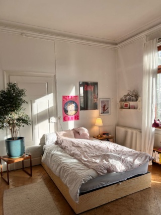 Anzeigenbild: Zwischenmiete in Zimmer mit Balkon