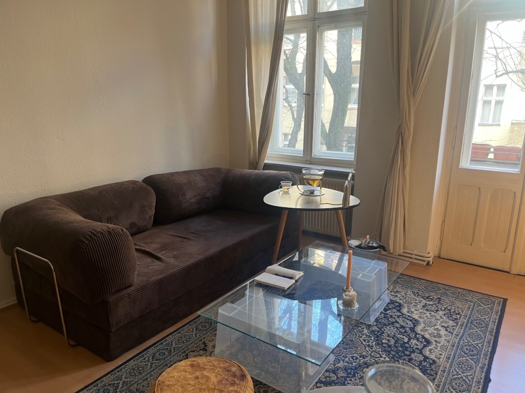 Einzimmerwohnung Neukölln, mit Balkon, möbliert, eineinhalb Monate, August und September, Einzug zum 15.8., felxibel – Nogatstraße, 12051 Berlin Neukölln – Vorschaubild 3