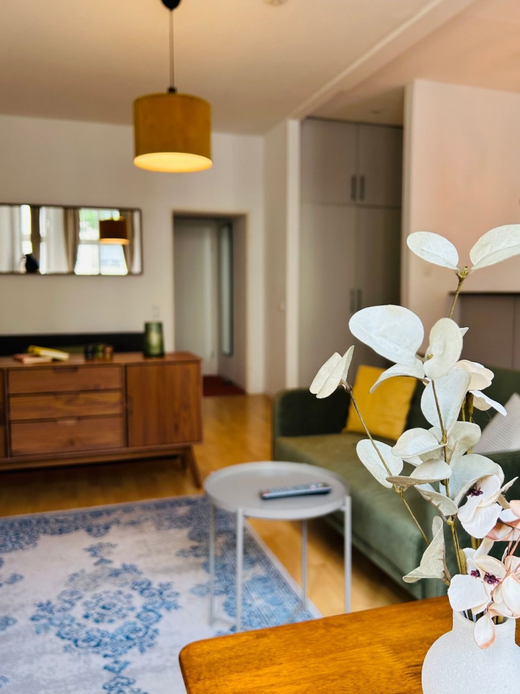 Vollmöbliertes Appartement mit EBK am Volksgarten – 40227 Düsseldorf Oberbilk – Vorschaubild 4