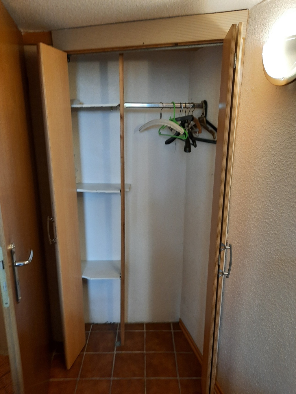 Rheinblick-Apartment/möbliert/30 Sek. zum Rhein/ – Deutz-Mülheimer Str., 51063 Köln Mülheim – Vorschaubild 5