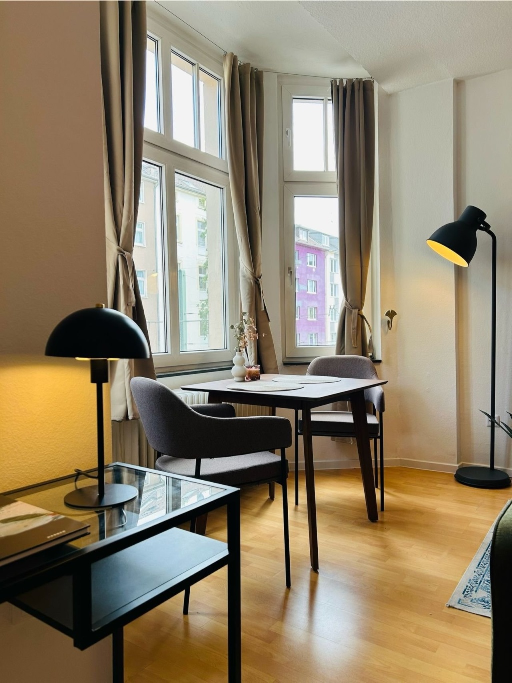 Vollmöbliertes Appartement mit EBK am Volksgarten – 40227 Düsseldorf Oberbilk – Vorschaubild 5