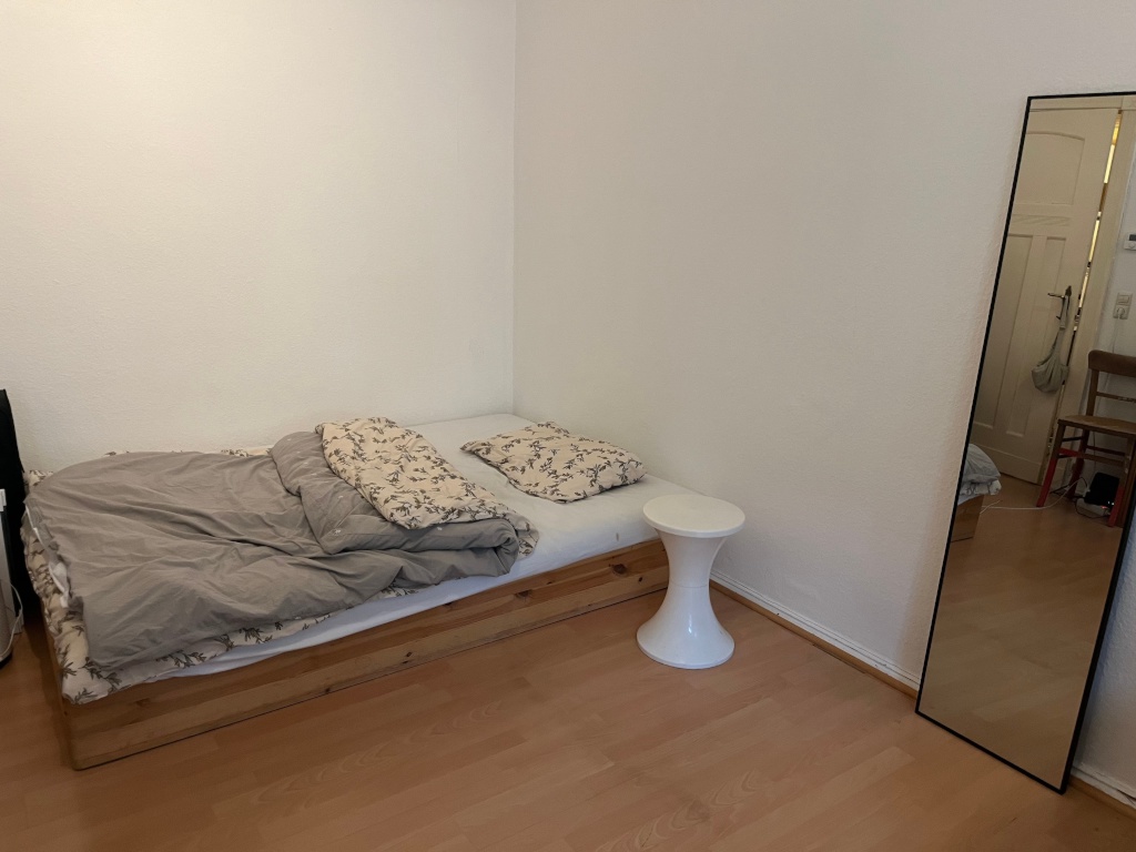 Einzimmerwohnung Neukölln, mit Balkon, möbliert, eineinhalb Monate, August und September, Einzug zum 15.8., felxibel – Nogatstraße, 12051 Berlin Neukölln – Vorschaubild 5