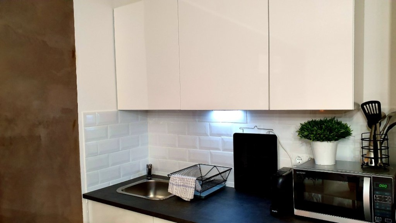 🎓 High-End Studio am Schloss/Uni | Parkplatz 🚗 & Alles Inklusive (Strom/WLAN) – 68159 Mannheim Quadrate – Vorschaubild 7