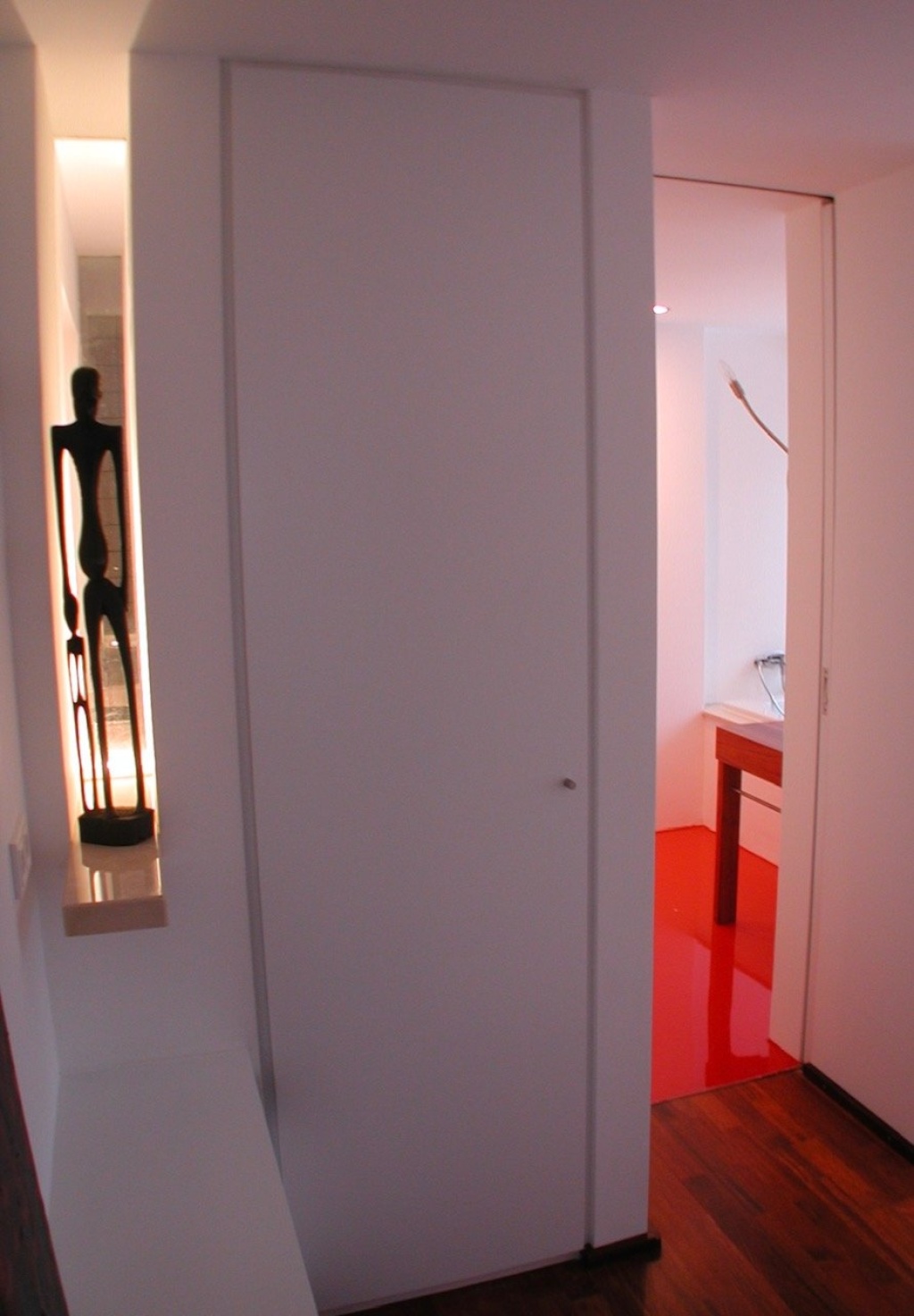 Flat Elberfeld Egenstrasse - Ankleide Blick RG Bad