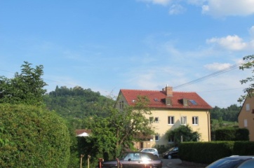 Anzeigenbild: frauen-wg: helle 3,5-zimmer-wohnung in untertürkheim / luginsland