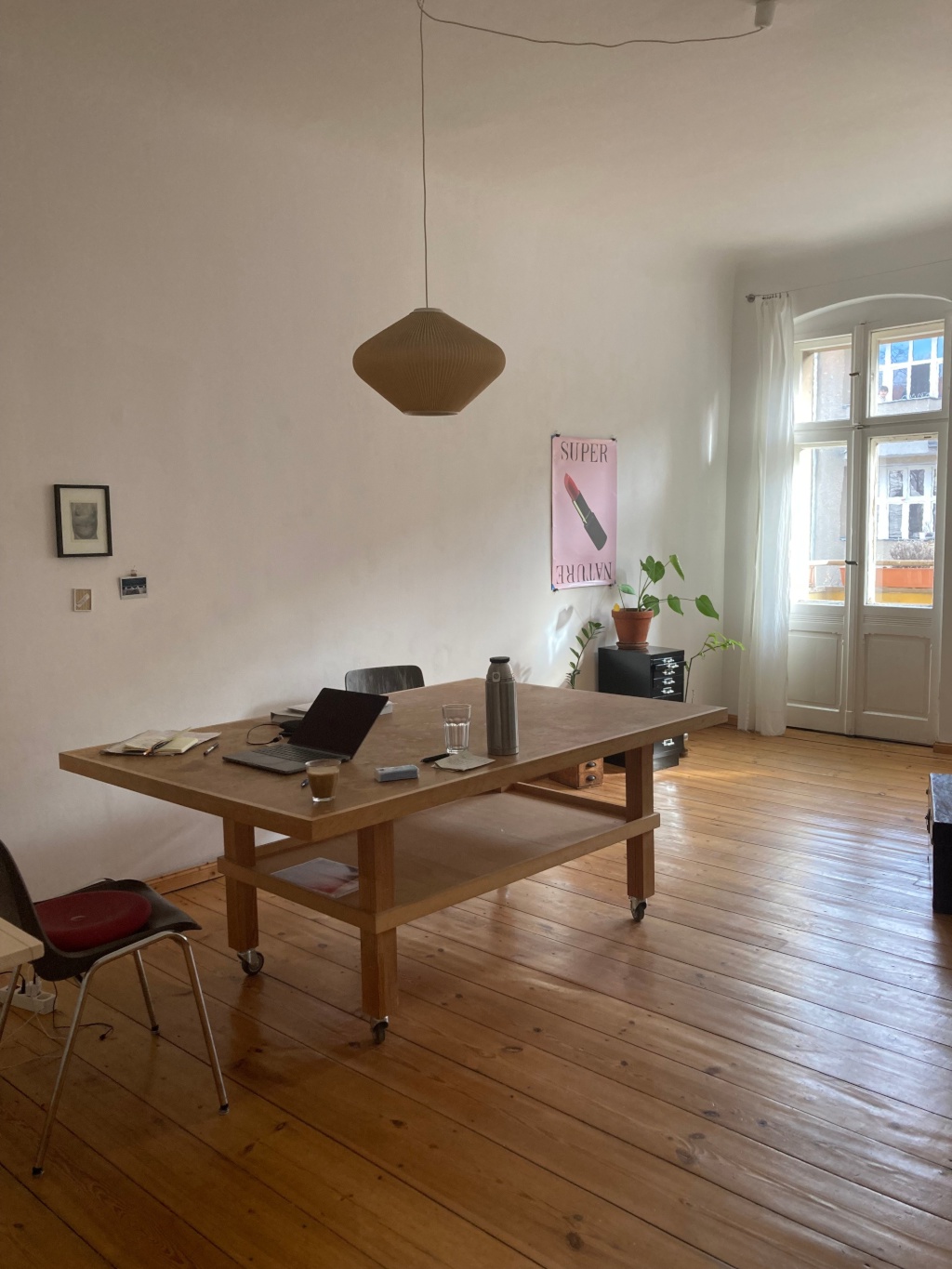 Bright 2-room flat Sublet for 1 week in Octoer