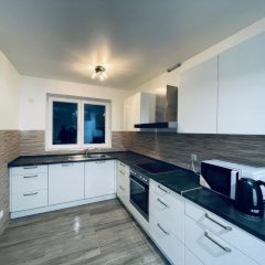 Anzeigenbild: Möbliertes WG-Zimmer in ruhiger Lage Hemmingen (nahe Ditzingen)
