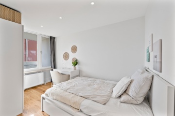 (V) ZIMMER FREI AB 01.10