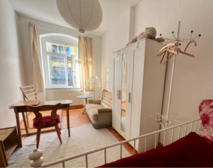 Möbliertes Zimmer+Wohnzimmer+Balkone, sehr schön, voll ausgestattet ...