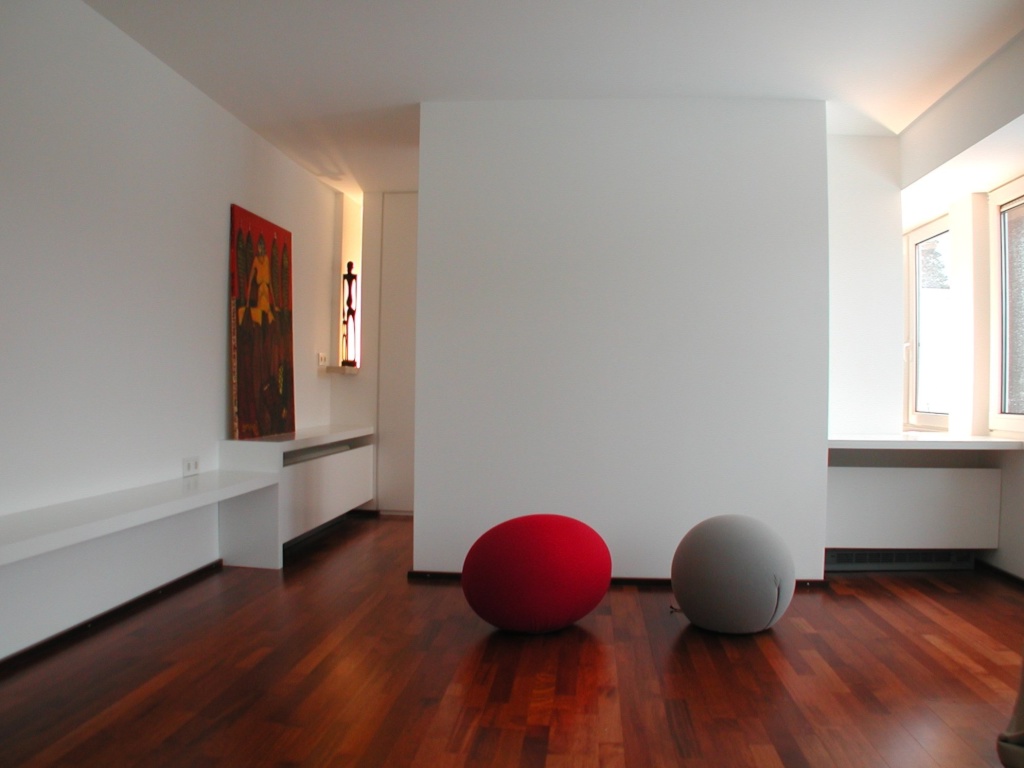 Flat Elberfeld Egenstrasse - Achlafzimmer Blick RG Ankleide
