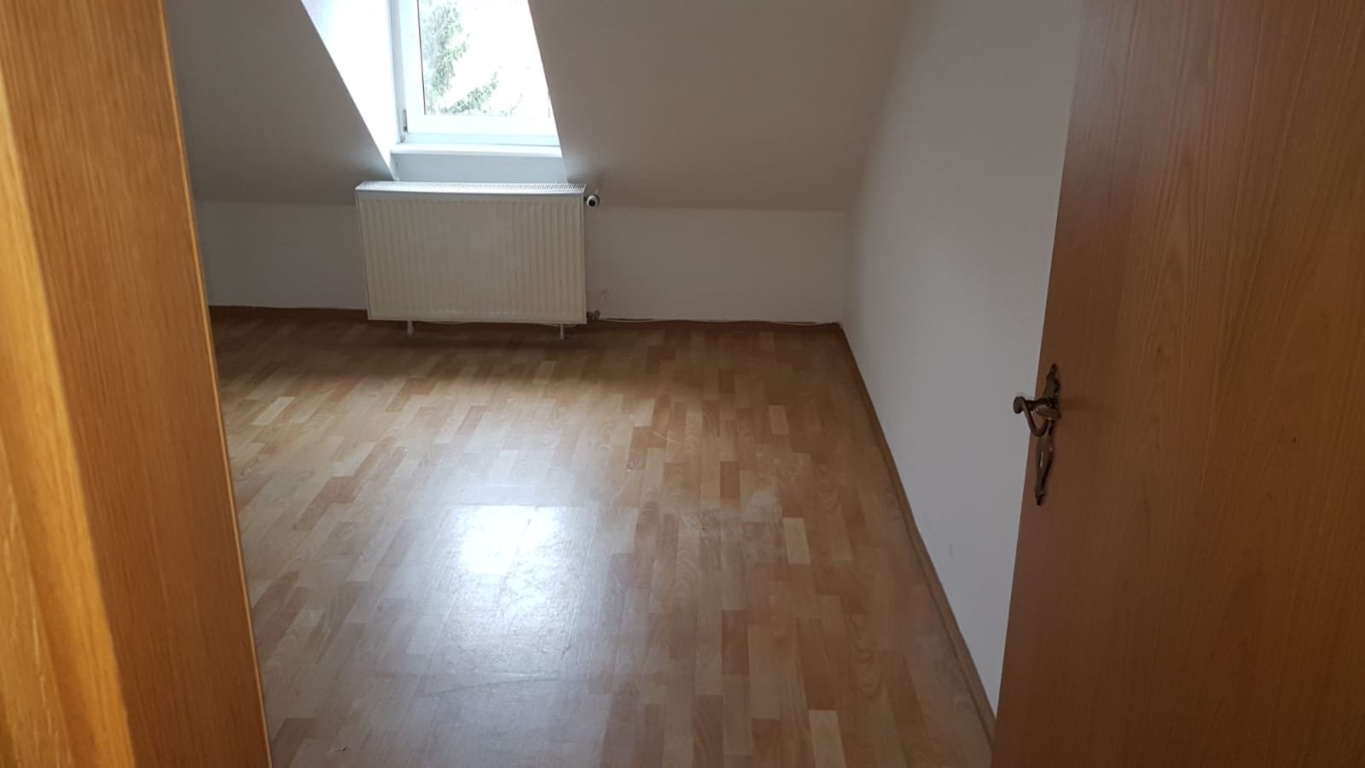 WG-Zimmer Rheinau Karlsruher Straße - Das Zimmer leer
