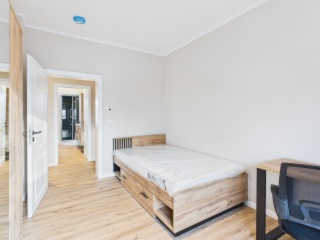 Anzeigenbild: Neu & möbliert - noch 1 WG-Zimmer frei