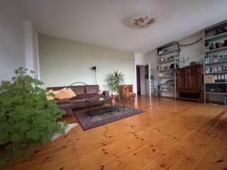 Möblierte 2-Zimmer-Wohnung zur Zwischenmiete – U8 vor der Tür, Südbalkon & ruhige Lage — photo 1