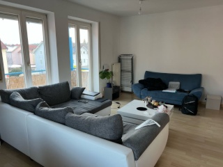 Anzeigenbild: Helle 2-Zimmer-Wohnung mit Einbauküche (Kaufpflicht) – 900 € warm