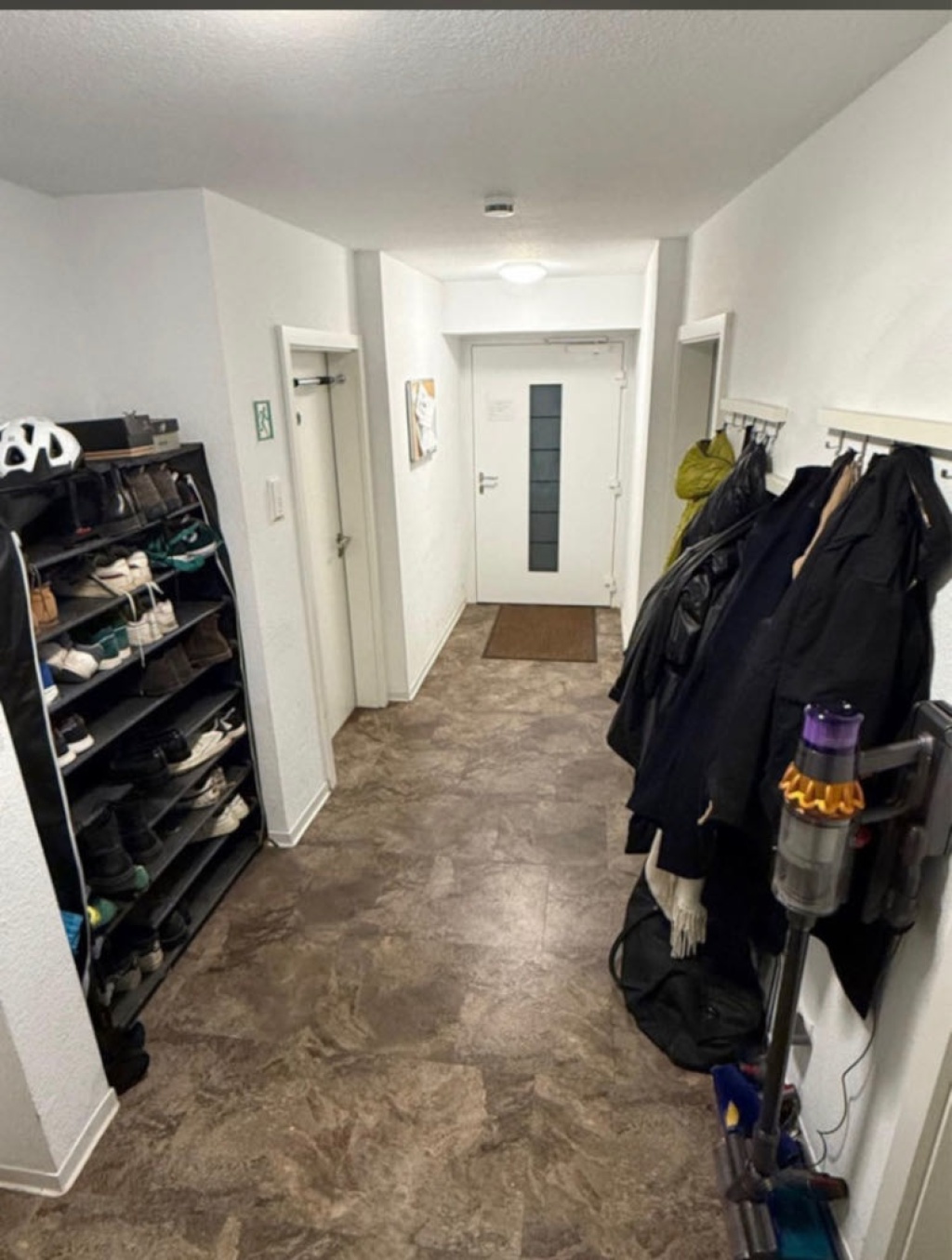 Flatshare Mitte Hohenheimer Straße - Flur im Eingangsbereich
