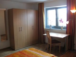 Anzeigenbild: 2 Zimmer Wohnung * Freimann * möbliert * nähe U 6 Kieferngarten